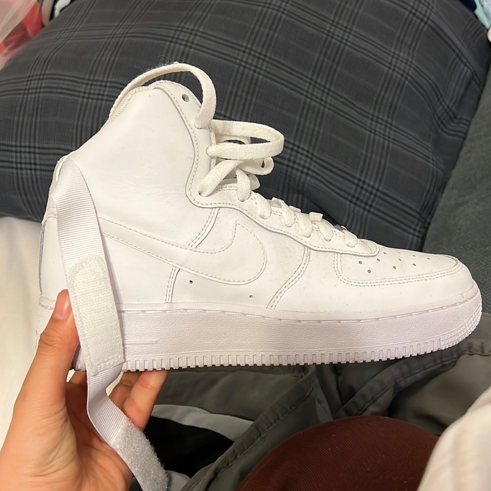 NIKE HIGH TOP AIR FORCE ONES